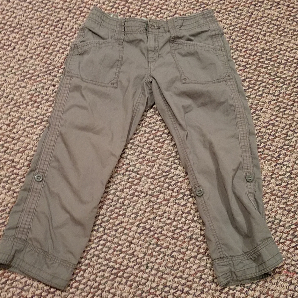 Aventura green Capri size 4